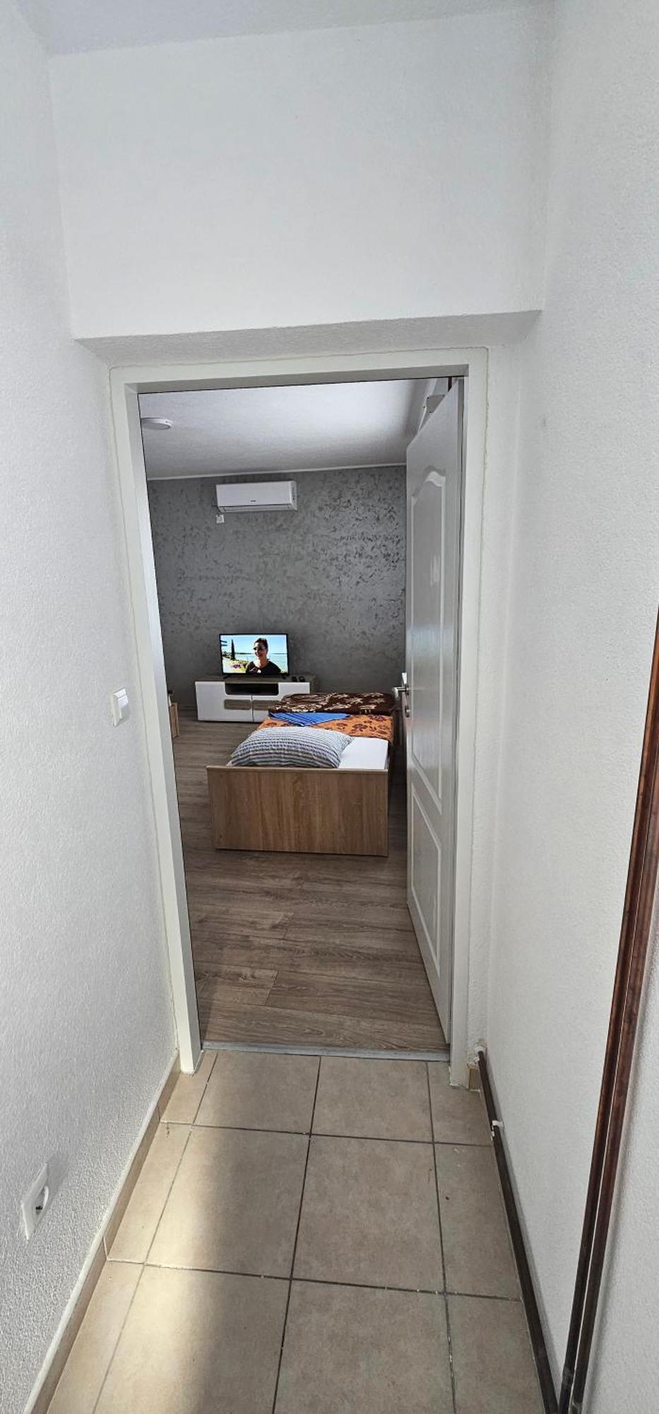 Apartmani Roki ทูซลา ภายนอก รูปภาพ